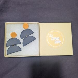 SJ Studio Shop Geometric Earrings - Gray and Orange